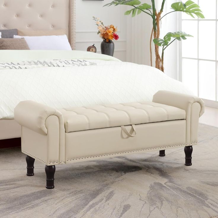 "Luxury Upholstered Storage Bench with Hidden Compartment – Ottoman Seat for Bedroom & Living Room"